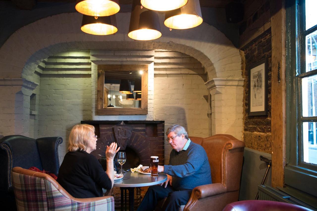 The Ostrich Inn Colnbrook London Heathrow Σλόουθ Εξωτερικό φωτογραφία