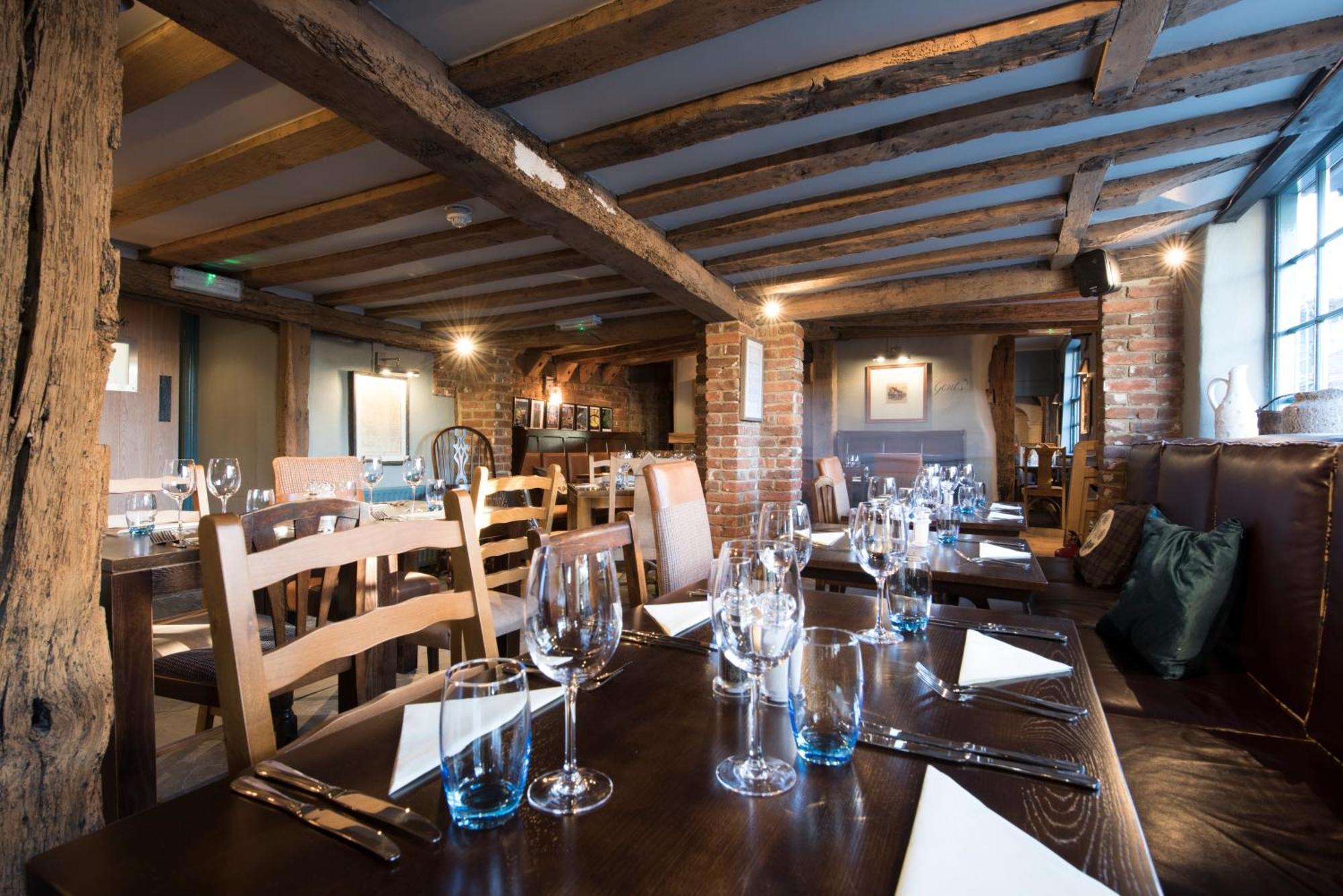 The Ostrich Inn Colnbrook London Heathrow Σλόουθ Εξωτερικό φωτογραφία