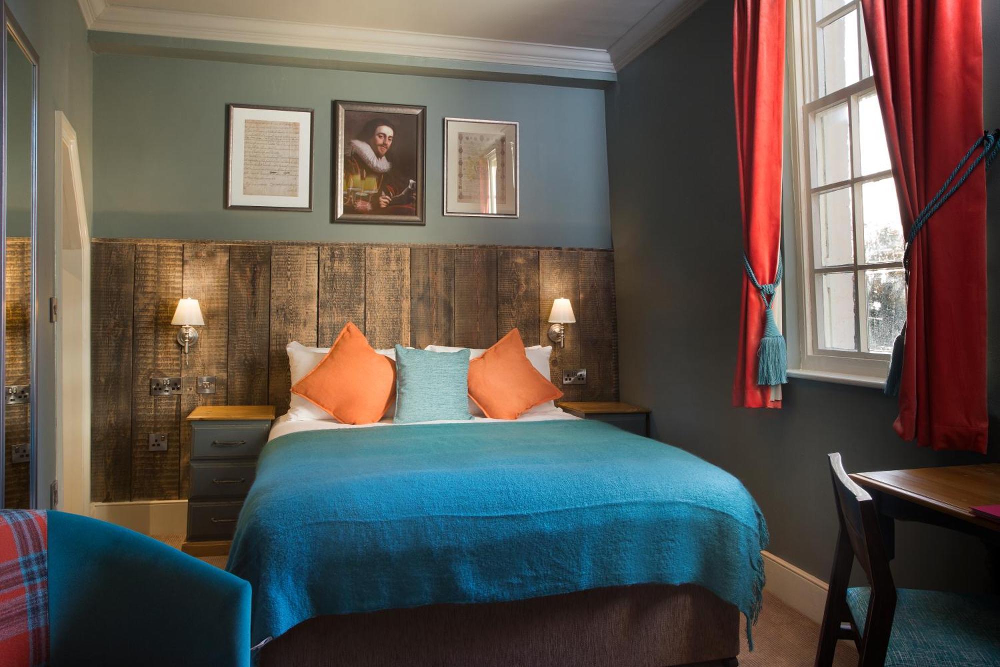 The Ostrich Inn Colnbrook London Heathrow Σλόουθ Δωμάτιο φωτογραφία